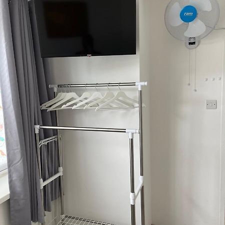 크로이던 Studio Flat Fully Equipped 아파트 외부 사진